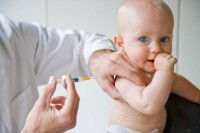 Il Decreto vaccini è legge, dieci quelli obbligatori per iscrizione ad asili e servizi per infanzia
